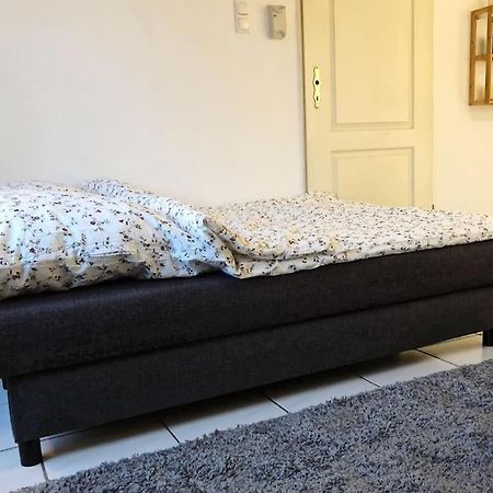 Charmante Gartenwohnung Mit Privatem Grossen Garten Κολωνία Εξωτερικό φωτογραφία