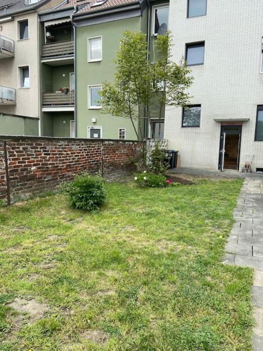 Charmante Gartenwohnung Mit Privatem Grossen Garten Κολωνία Εξωτερικό φωτογραφία